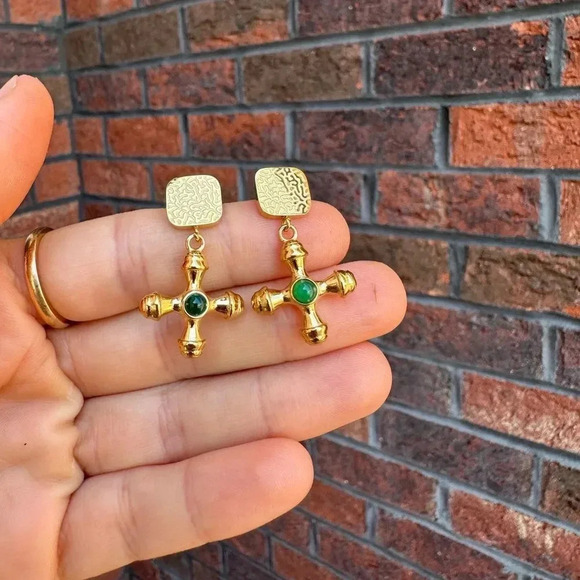 Vintage 18KGold Plated Stainless Steel Waterproof GreenOnyx Stone Cross Earrings - Picture 14 of 16